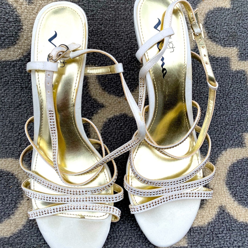 Touch of Nina white sparkle heels